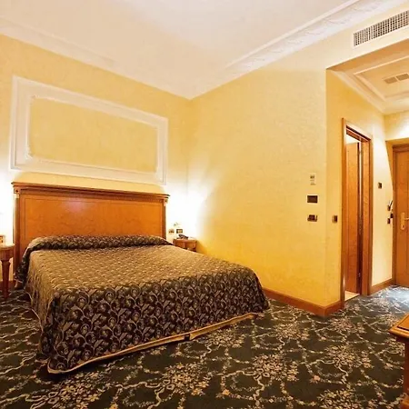 Dei Consoli Vaticano 4* Рим