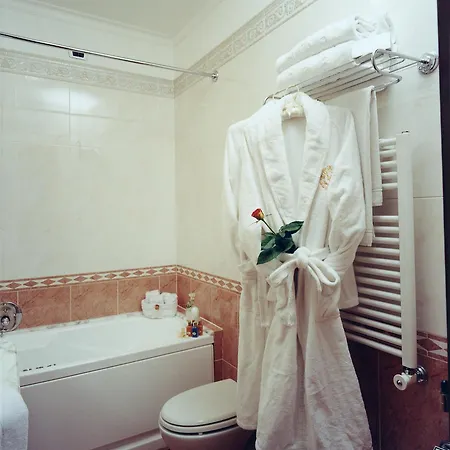 Dei Consoli Vaticano Hotel 4*