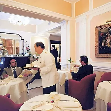 Dei Consoli Vaticano Hotel 4*